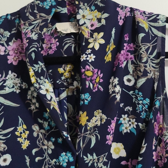 Anthropologie Everleigh Floral Sleeveless Blouse - Picture 6 of 6